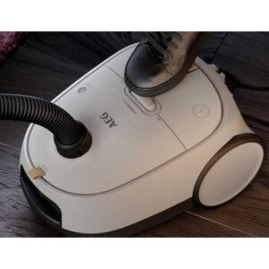 خرید و قیمت جاروبرقی آاگ مدل AB61H6SW